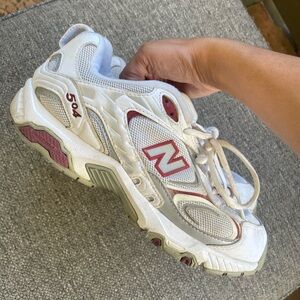 New Balance White and Burgundy Athletic Shoes women size 9.5 fits a size 9